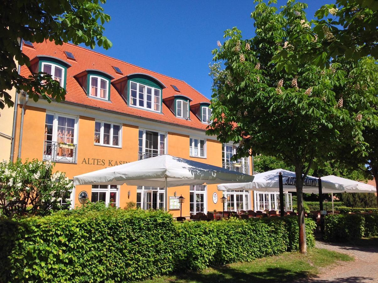 Altes Kasino Hotel Am See Neuruppin Exterior photo